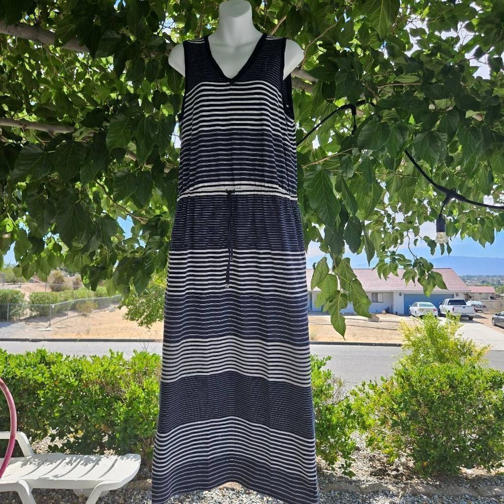 Two by Vince Camuto maxi dress